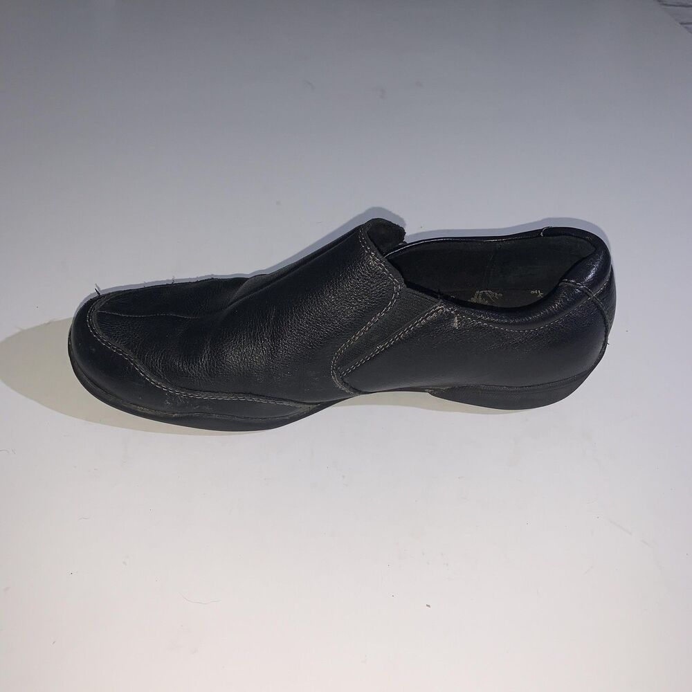 Taos Encore Shoes Womens 8.5 Black Leather Button Detail Slip On Comfort Casual - Picture 3 of 10